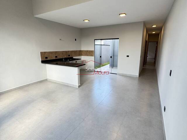 #48 - Casa para Venda em Taubaté - SP - 3