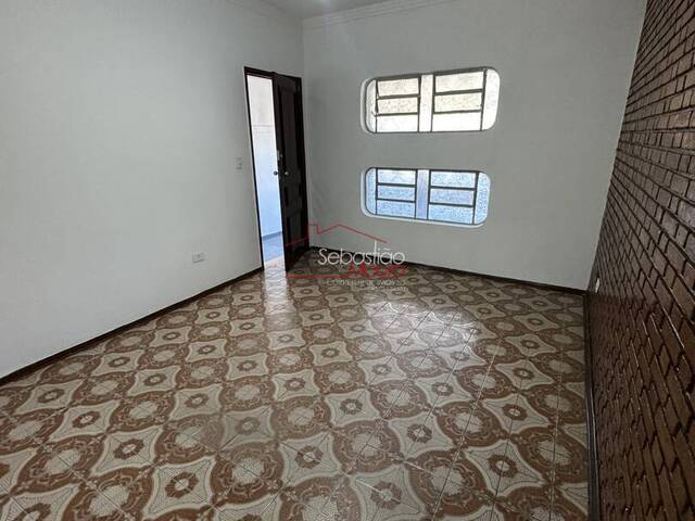#64 - Casa para Locação em Taubaté - SP - 2
