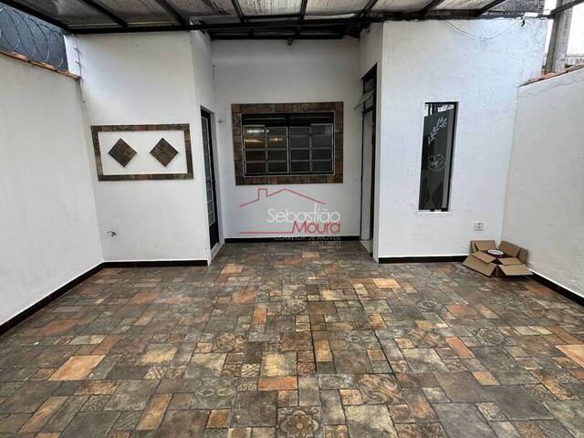 #69 - Casa para Venda em Taubaté - SP - 2