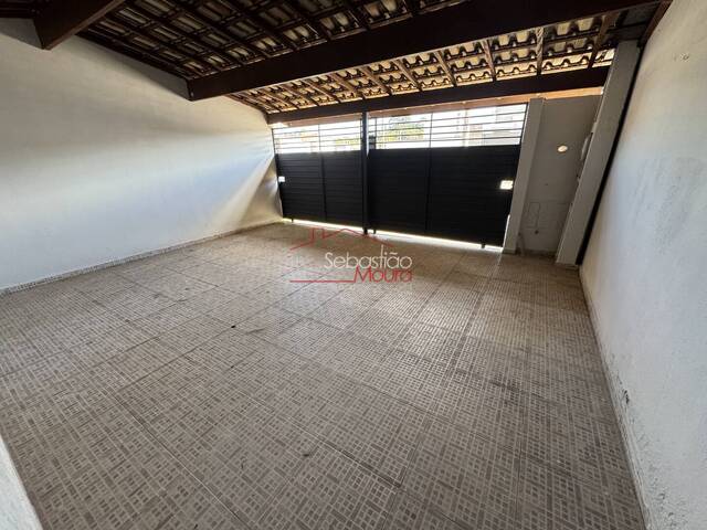 #72 - Casa para Venda em Taubaté - SP - 2